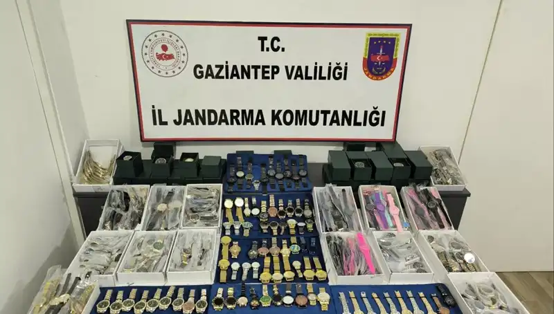 Gaziantep'te Piyasa Değeri 3 Milyon Lira Olan Kaçak Saat Operasyonu