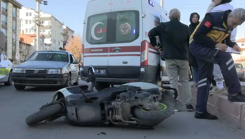 Tavşanlı'da Trafik Kazası: İki Kişi Yaralandı, Olayın Ayrıntıları Ortaya Çıktı