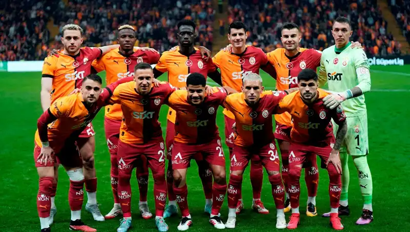Galatasaray'da Milli Ara Şanssızlığı: 6 Futbolcu Sakatlık Tehdidiyle Karşılaştı