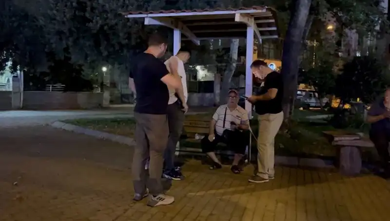 Kısmı Görme Kaybı Olan Adamın Telefonu Çalındı: O Anlar Kamerada