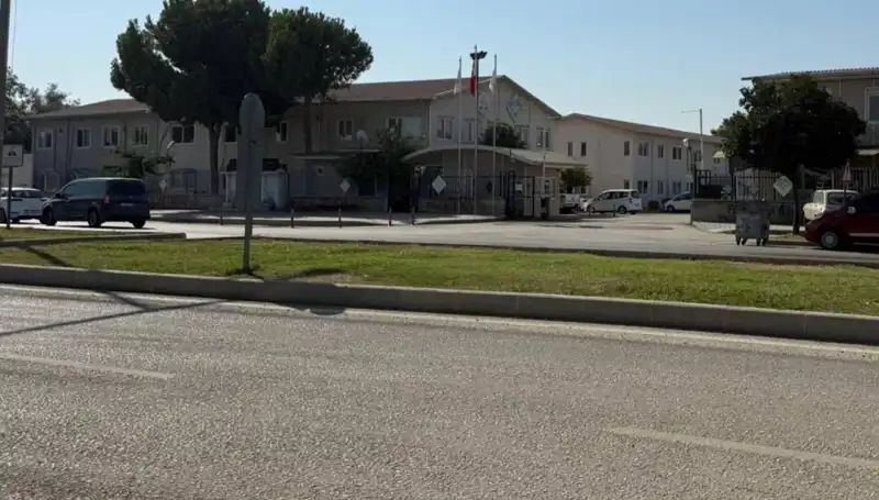 Adana'da Amir Dehşeti: Bir İşçinin Hayatı Tabancayla Tehlikeye Atıldı