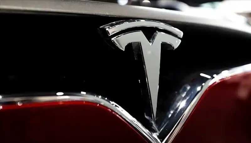 Tesla'nın Ucuz Model Tartışması: HW3 Sahipleri FSD'yi Bekliyor