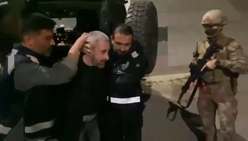 Kardeş Katili Yakalandı: 213 Saatlik Kamera Görüntüsü Suçluyu Ele Verdi