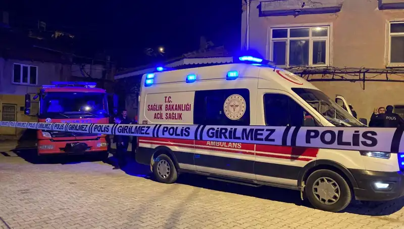 Yaşlı Adam Evinde Yanmış Halde Bulundu: Polisi Şoke Eden Olay