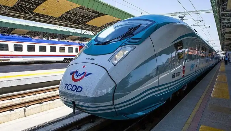 TCDD Tren Makinisti Alıyor: 140 Kursiyer İçin Başvuru Süreci Nasıldır?