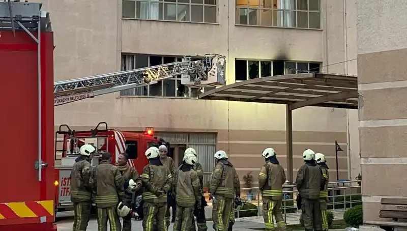 Maltepe'deki Huzurevi Yangını: Acı Haber Tüm Türkiye'yi Sarstı