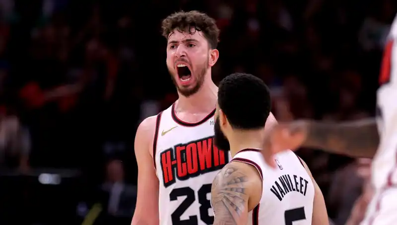 Alperen Şengün, Rockets’ın Galibiyetini Sırtladı: 31 Sayı ile Tarih Yazdı!