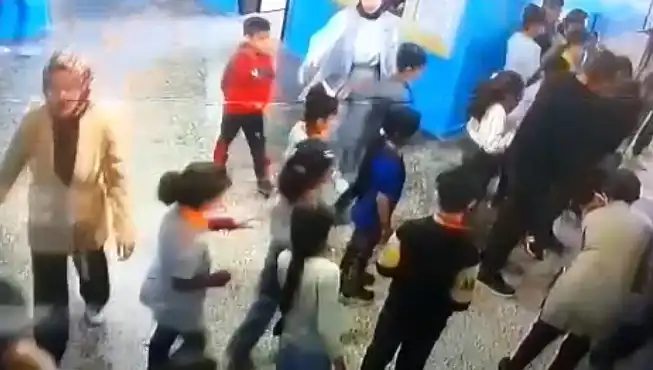 Mardin'de Şok Olacağı Kurtarma: Dili Boğazına Kaçan Öğrenciyi Müdür Yardımcısı Kurtardı