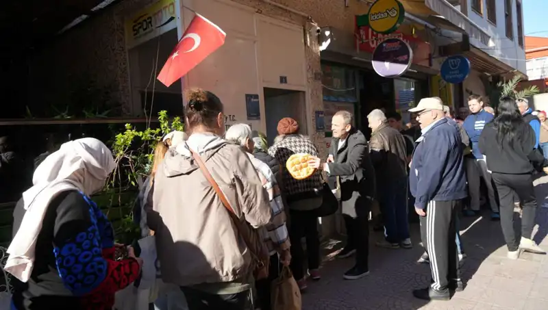 13 Yıllık Geleneğin Ardındaki Hikaye: İhtiyaç Sahiplerine Ramazan Yardımları