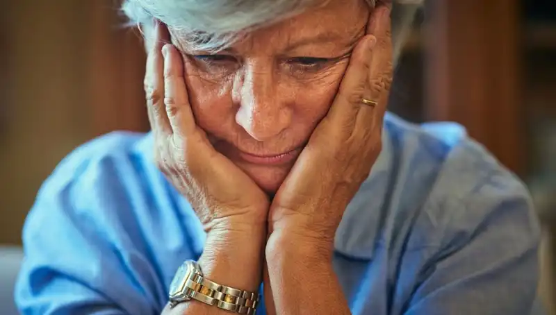 40'lı Yaşlarında Alzheimer Teşhisi: Stresin Sırtında Taşıdığı Ciddi Sonuçlar