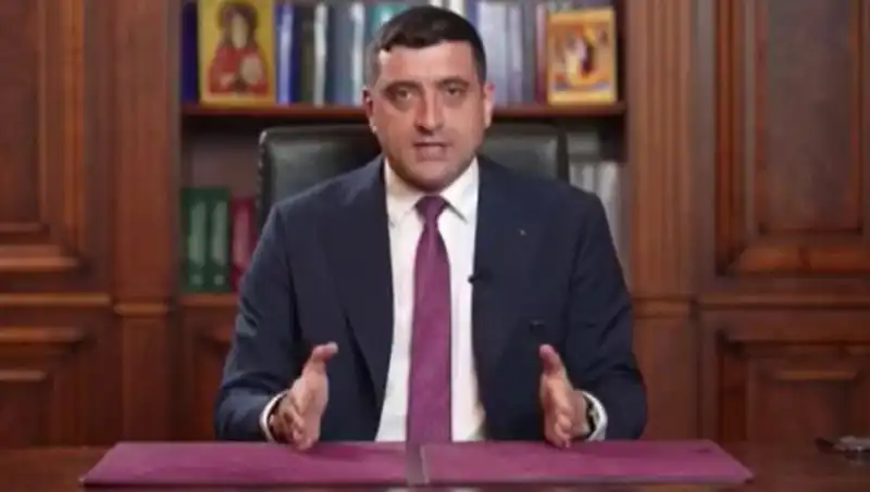 Romanya Seçimlerinde Aşırı Sağcı Adayın İlk Turda Üstünlüğü Neden Önemli?