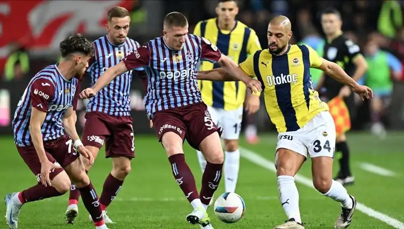 Fenerbahçe ve Trabzonspor, Kadıköy'de Tarihi Derbide Karşı Karşıya Geliyor